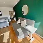 Apartment Thefairhome - 5 Min To Fair, 8min To Center *